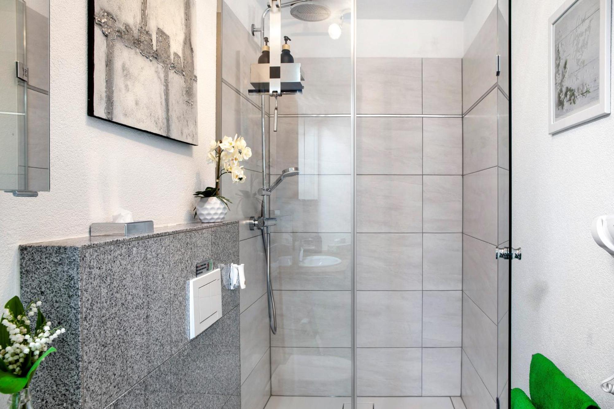 Mosers Ferienwohnung Am Sonnenhang イェンバッハ エクステリア 写真
